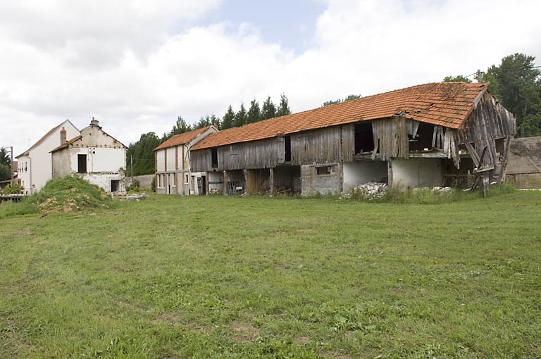 Vue d'ensemble depuis le sud-est.
