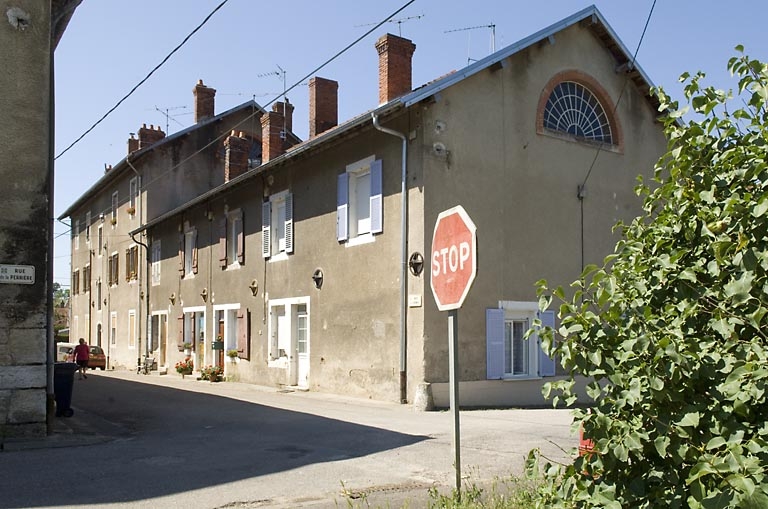 Logement ouvrier rue du Cornot.