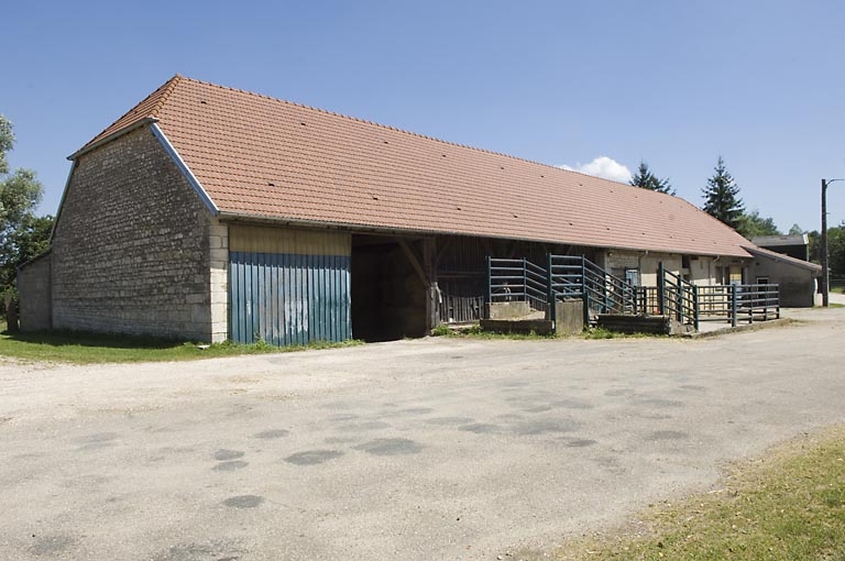 Halle à charbon (reconvertie).