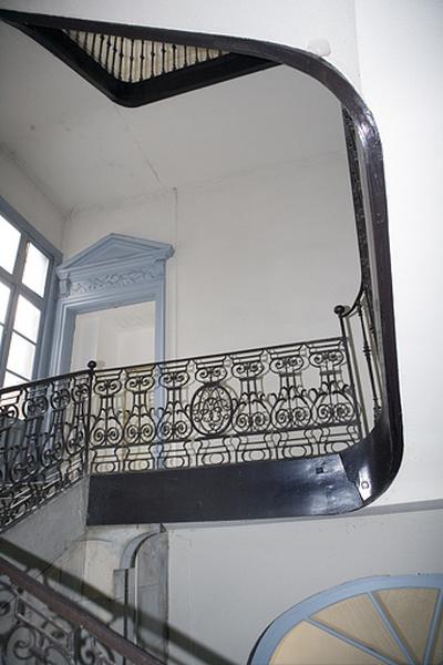 Détail de la rampe de l'escalier.