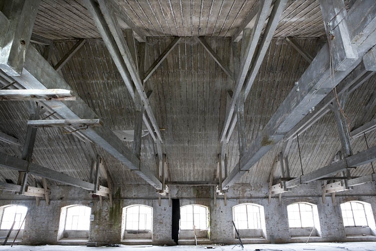 Charpente de l'atelier de préparation de la pâte. Vue transversale.