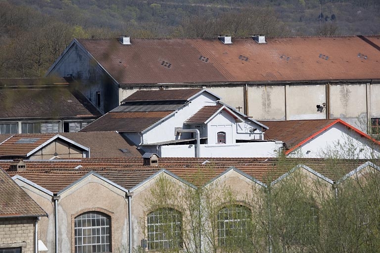 Vue rapprochée des couvertures depuis le sud.