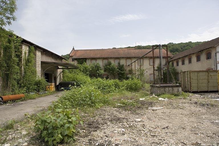 Entrepôt industriel (?). Façade ouest.