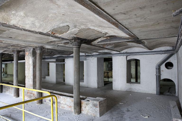 Atelier de fabrication (désaffecté) couvert d'un plancher en entrevous en berceau segmentaire.