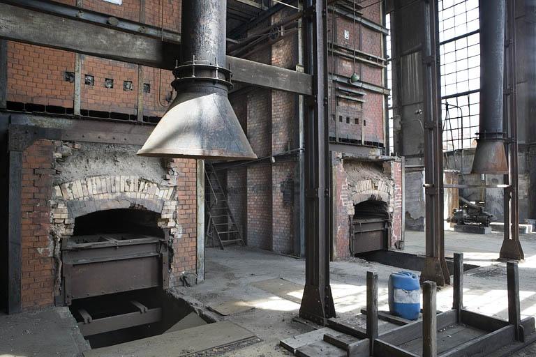 Chaufferie. Les foyers des chaudières.