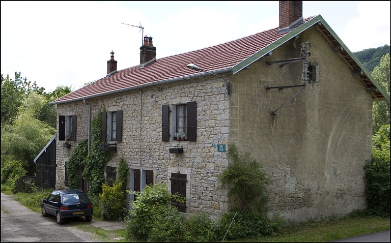 Logement d'ouvriers, 2 rue de la Coop (commune de Torpes).