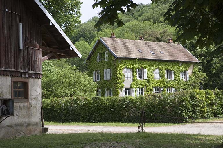 Maison de direction. Façade antérieure.