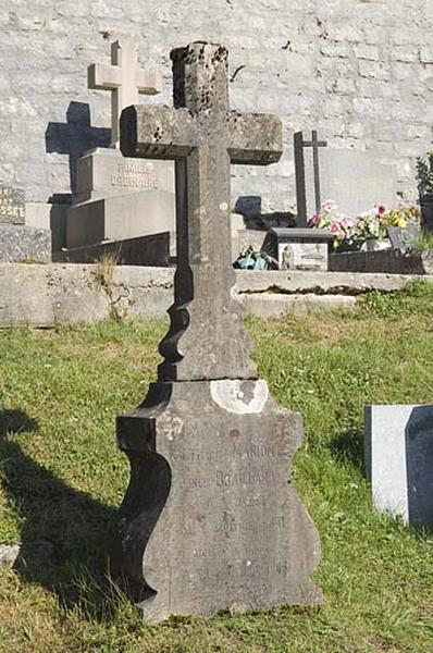 Tombeau de Félicie Marion, née Braillard (non étudié).
