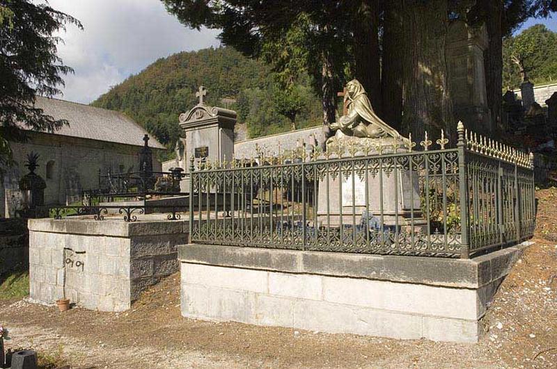 Tombeau de la famille Parriaux (36e tombeau)