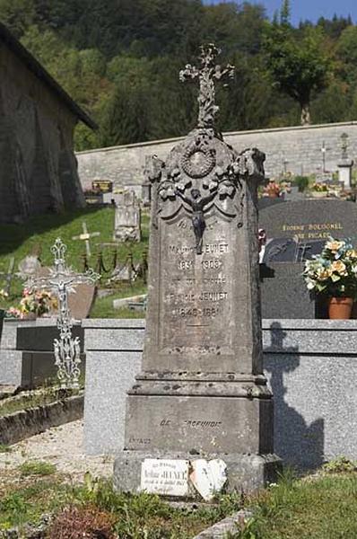 Tombeau de Maurice et Félicie Jeunet (47e tombeau)