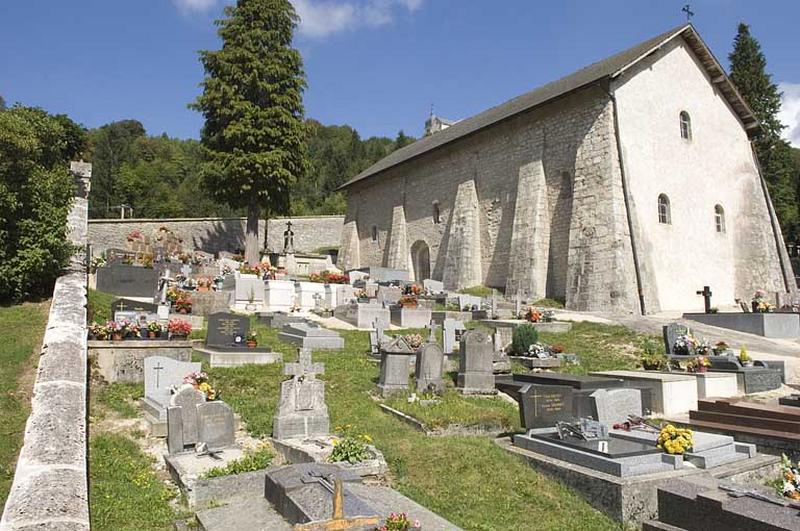 Le cimetière, vue du sud-ouest.