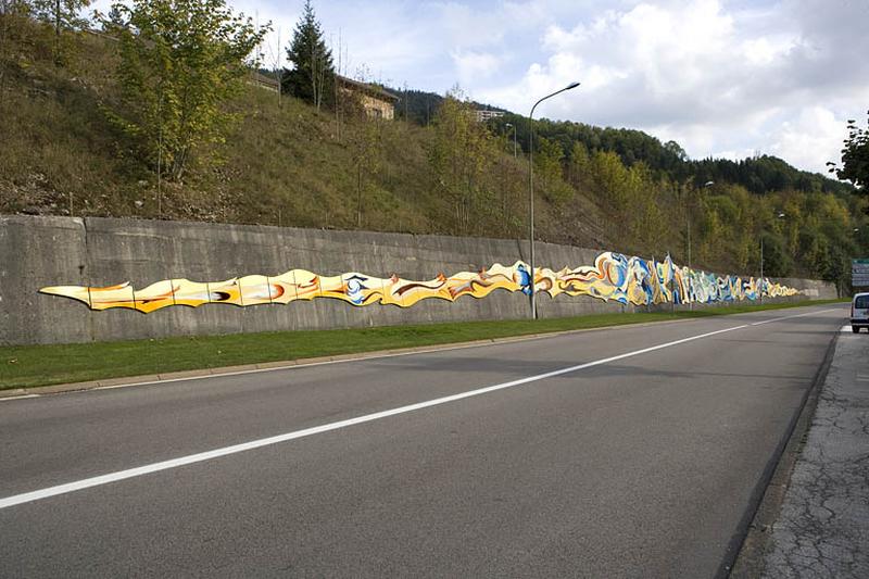 Emaillerie : oeuvre murale au long de la R.N. 5, par MM Plantec et Girod, 2009.