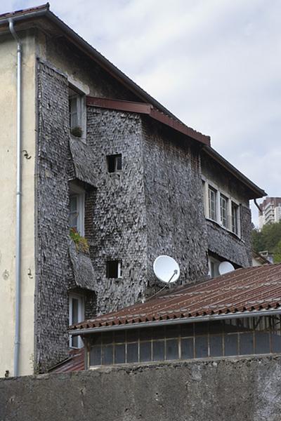Façade latérale droite.