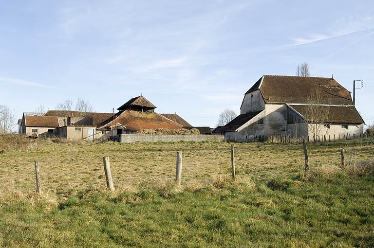 Vue rapprochée depuis le nord-ouest.