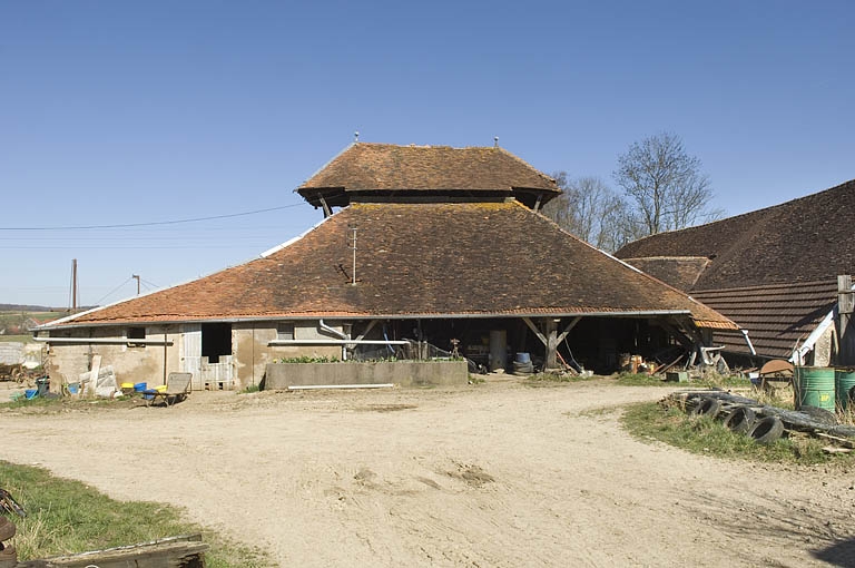 Bâtiment du four vu de face.