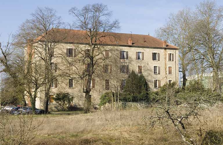 Façade est.