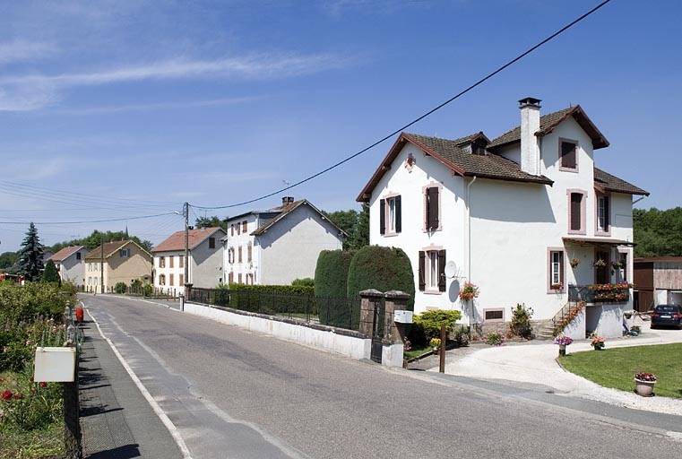 Maisons ouvrières rue de la Papeterie.