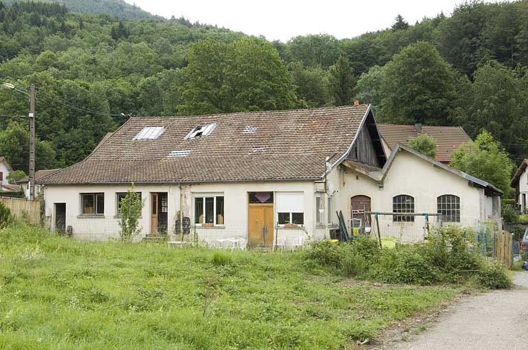 Atelier de réparation (entretien général).