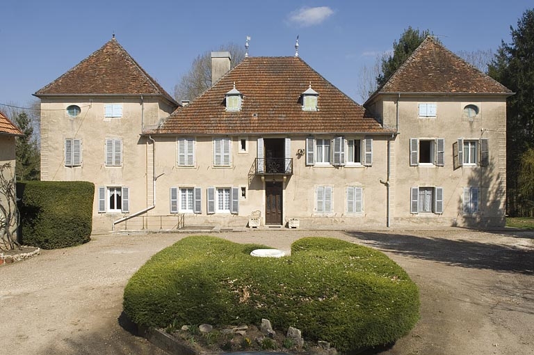 Façade antérieure du logement patronal.
