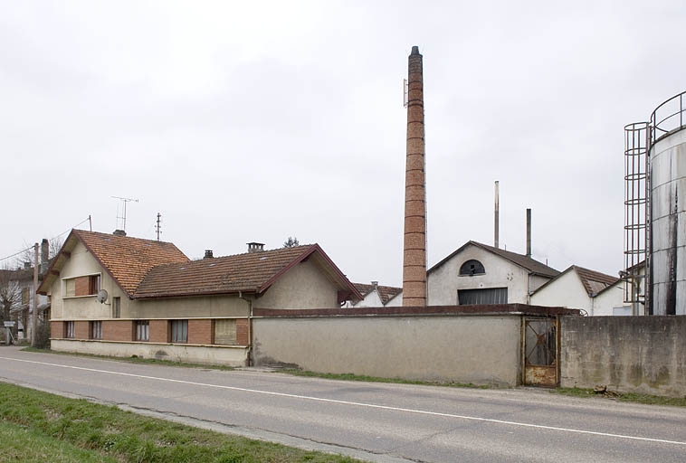 Vue d'ensemble depuis l'est.