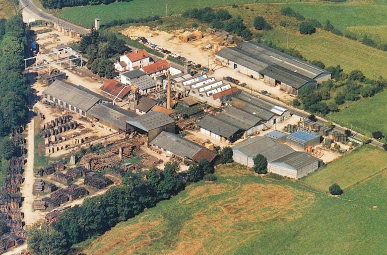 Vue aérienne depuis le sud-est.