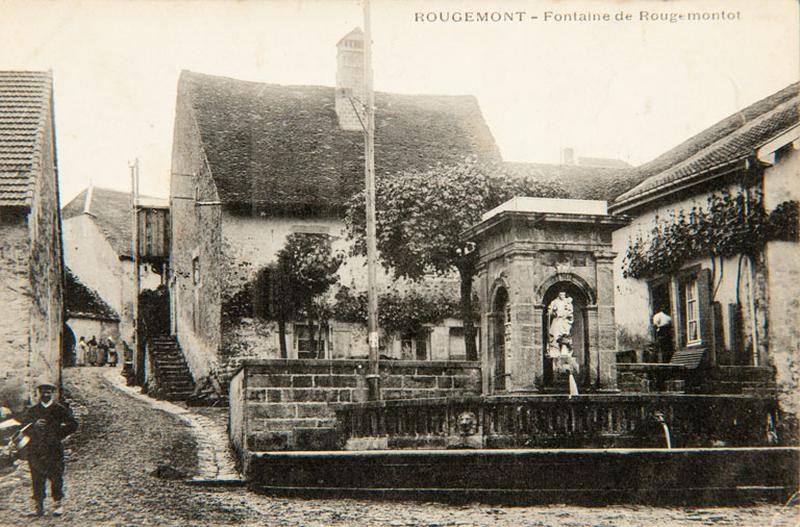 Rougemont (Doubs). Fontaine de Rougemontot.
