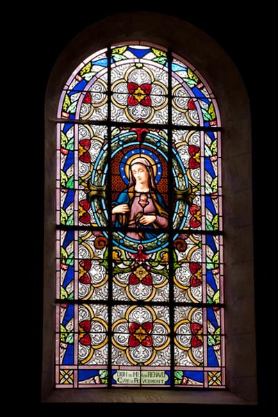 Ensemble de 6 verrières (verrières à personnages et verrières décoratives) : sainte Famille, saint Claude, Sacré-Coeur de Marie et Sacré-Coeur de Jésus