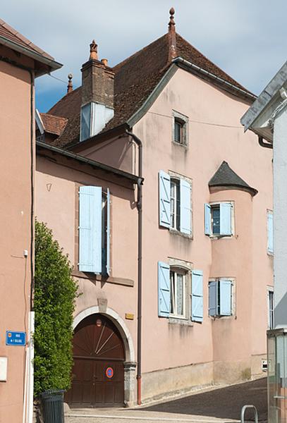 Façade antérieure, rue de l'Eglise.