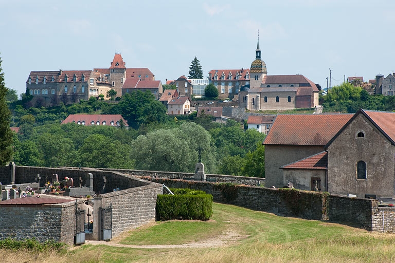 Vue générale de la ville depuis la chapelle Saint-Hilaire.