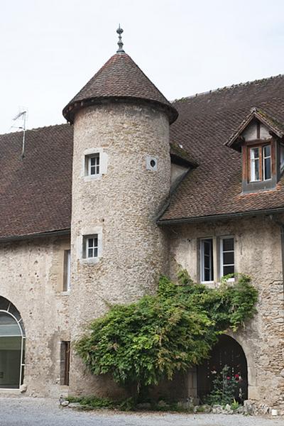 Bâtiment (A) : l'hôtel de Choiseul, la tour d'escalier.