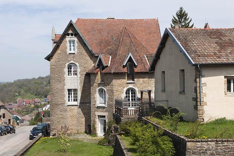 Bâtiment (G), côté rue.