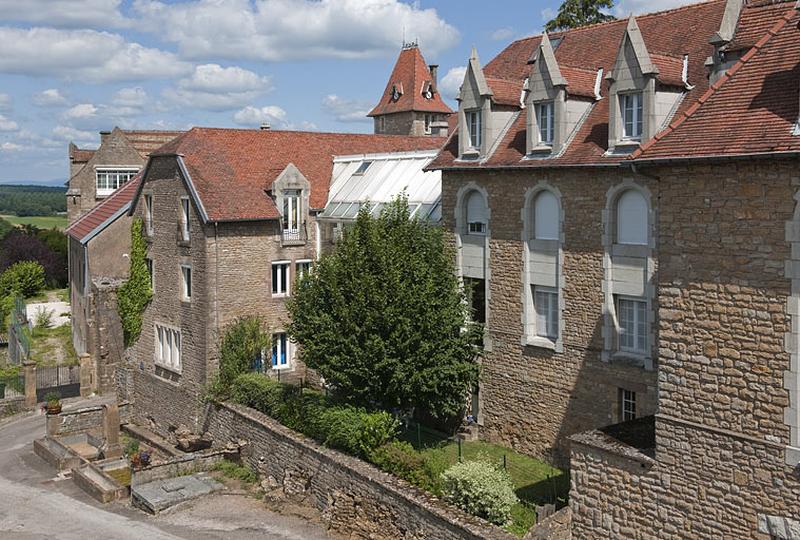 Bâtiment (A) et bâtiment (C), vue du côté rue.