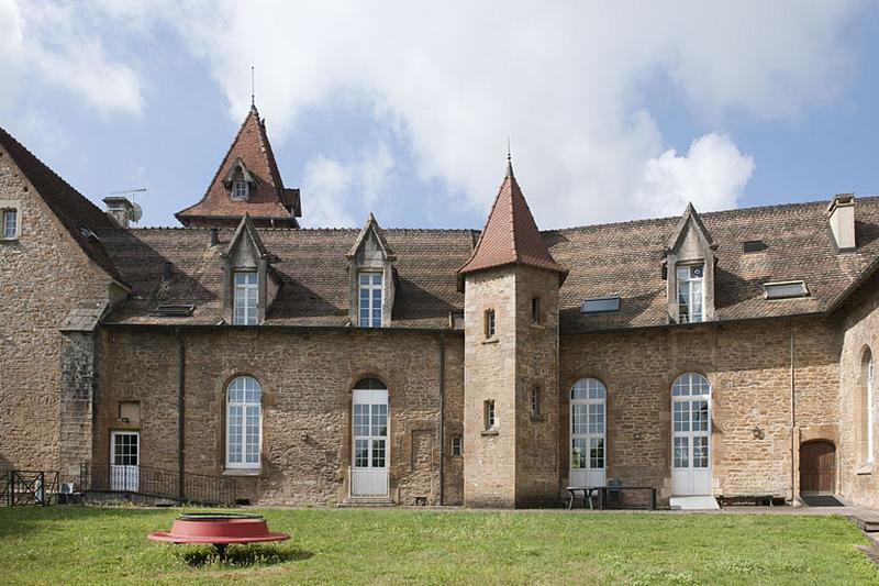 Bâtiment (C), vue d'ensemble côté jardin.