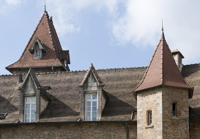 Bâtiment (C), façade côté jardin : détail des toits.