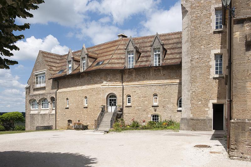 Bâtiment (C), vue depuis la cour.