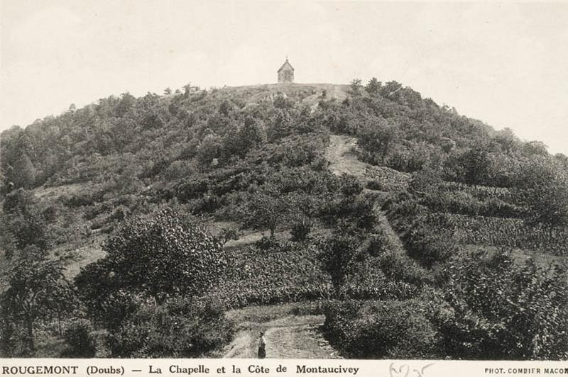 Rougemont (Doubs)- La Chapelle et la Côte de Montaucivey.