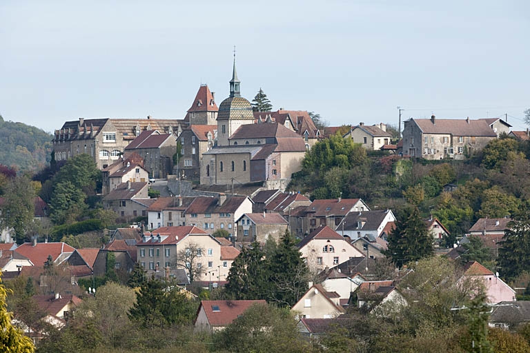 La ville et l'église, vues de l'ouest.