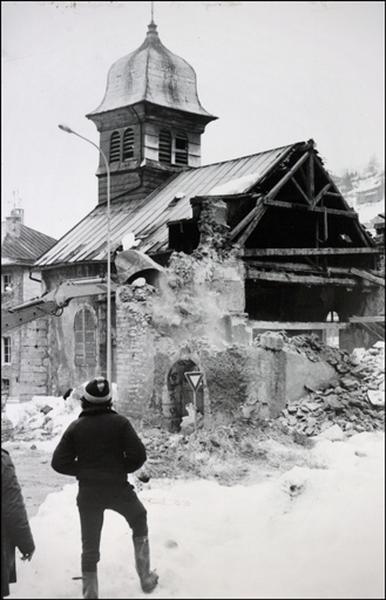 [Démolition du choeur de l'église], 1981
