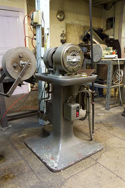 Machine à rétreindre Précision