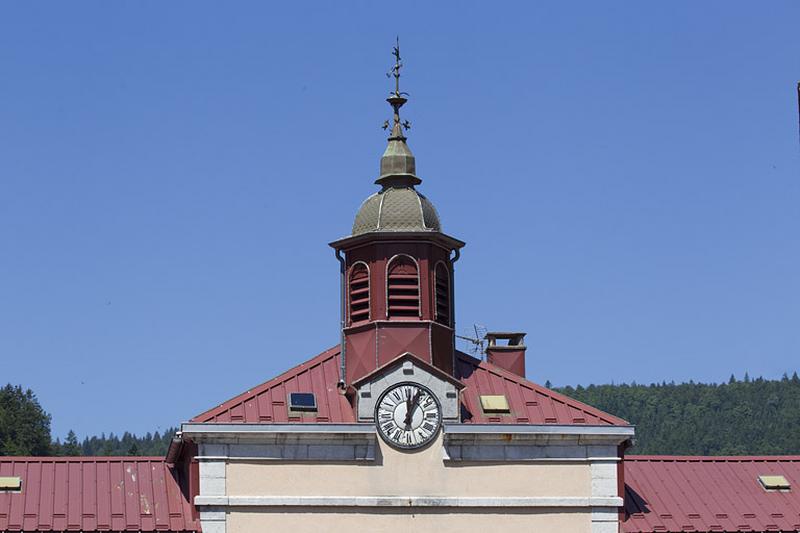 Horloge et clocher.