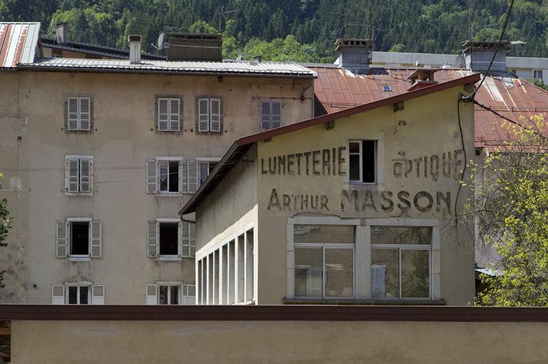 Ateliers : mur pignon oriental.