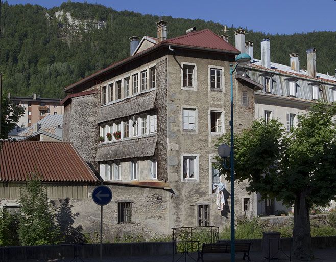 Atelier de lunetterie (actuellement immeuble), Morez (5 rue du Docteur Regad).
