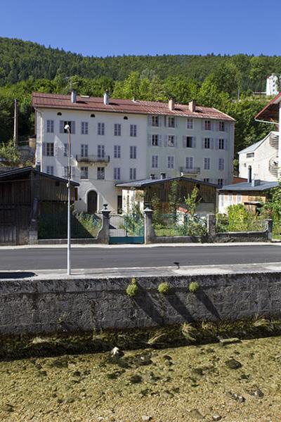Vue d'ensemble, depuis l'est.