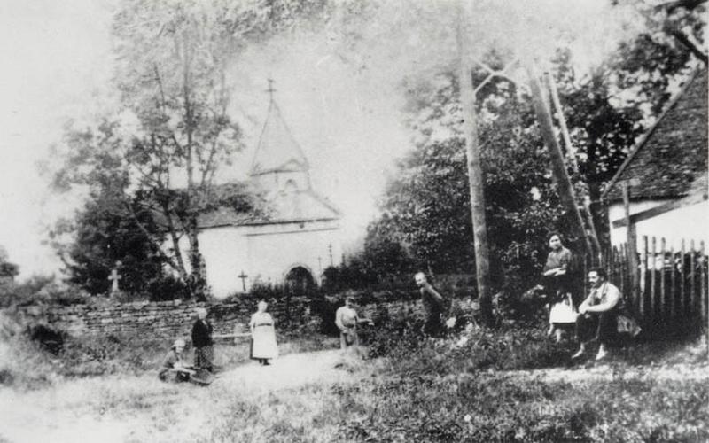 Cimetière et chapelle de Rougemontot