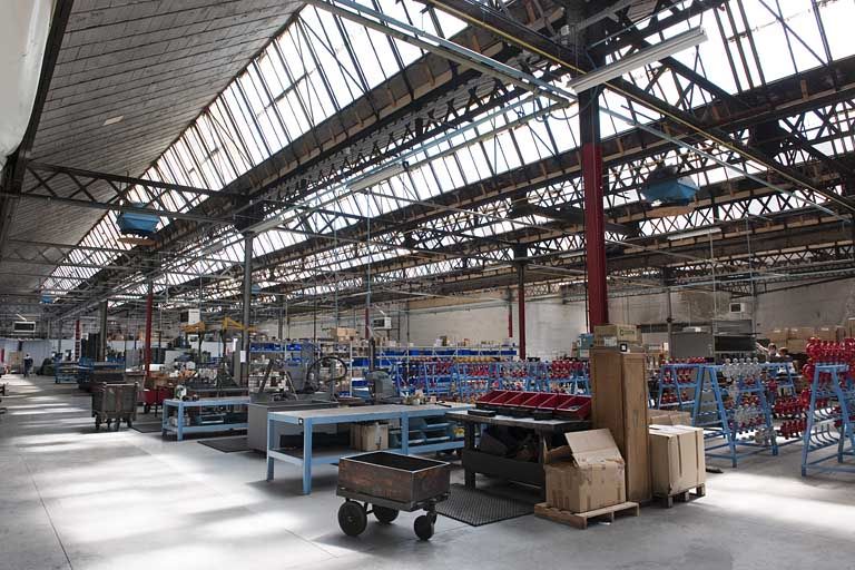 Atelier de fabrication des pompes. Vue d'ensemble depuis le nord-ouest.