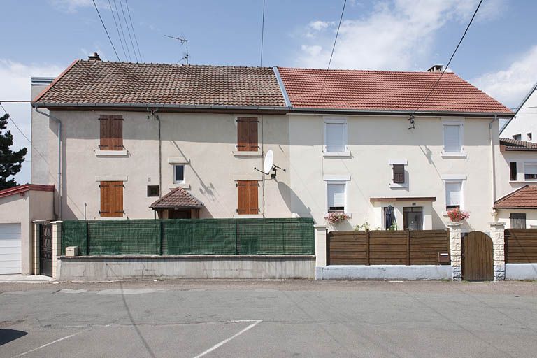 Habitation vue de face.