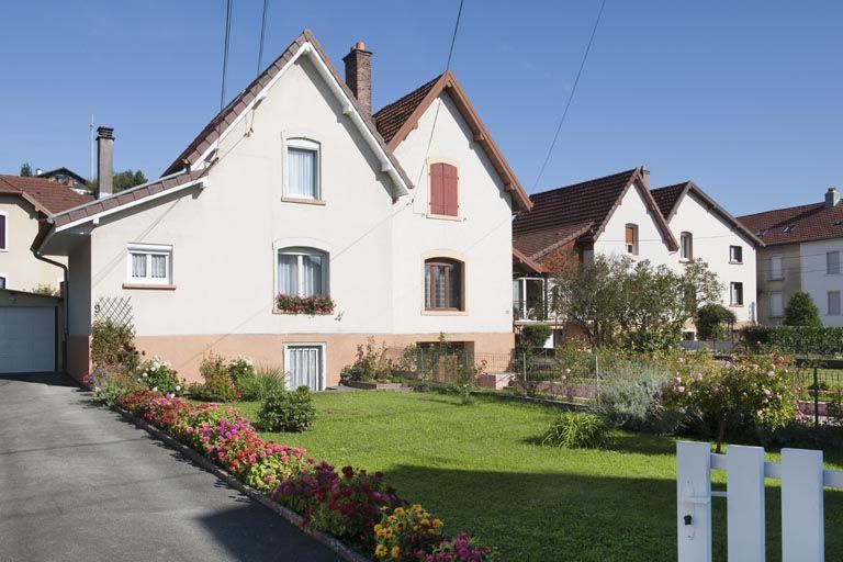 Maisons de cadre rue de la Croze.