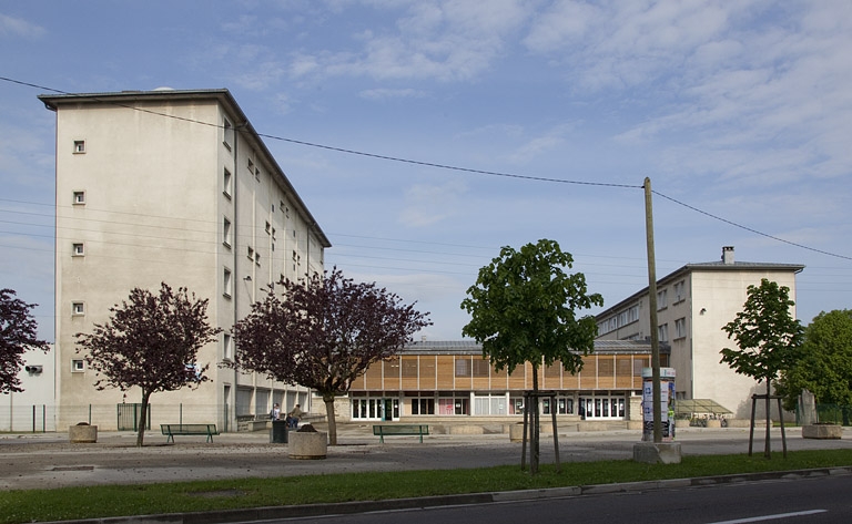 Vue d'ensemble, depuis l'est.