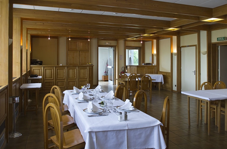 Bâtiment de l'hôtellerie : restaurant pédagogique (salle nord).