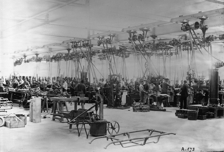 Atelier des machines outils. Photogr., s.n., s.d. [vers 1900].
